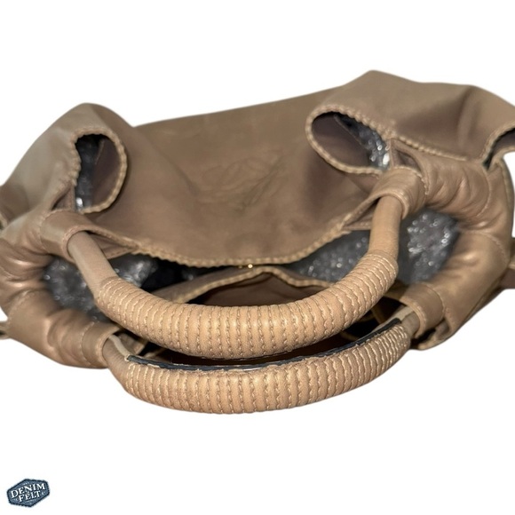 Loewe Nappa Aire Anagram Gold Soft Leather Scalloped Edged Hobo Handbag - Picture 4 of 11